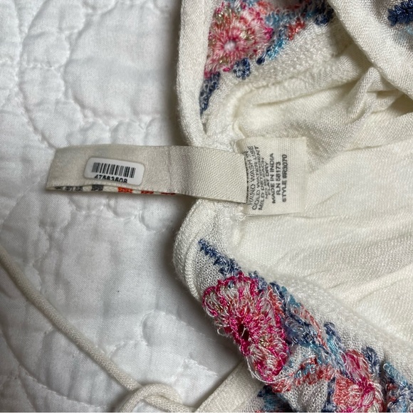 Raga Floral Embroidered Crop Top Size S
Prairie Cottage Boho Country Western - Picture 6 of 9